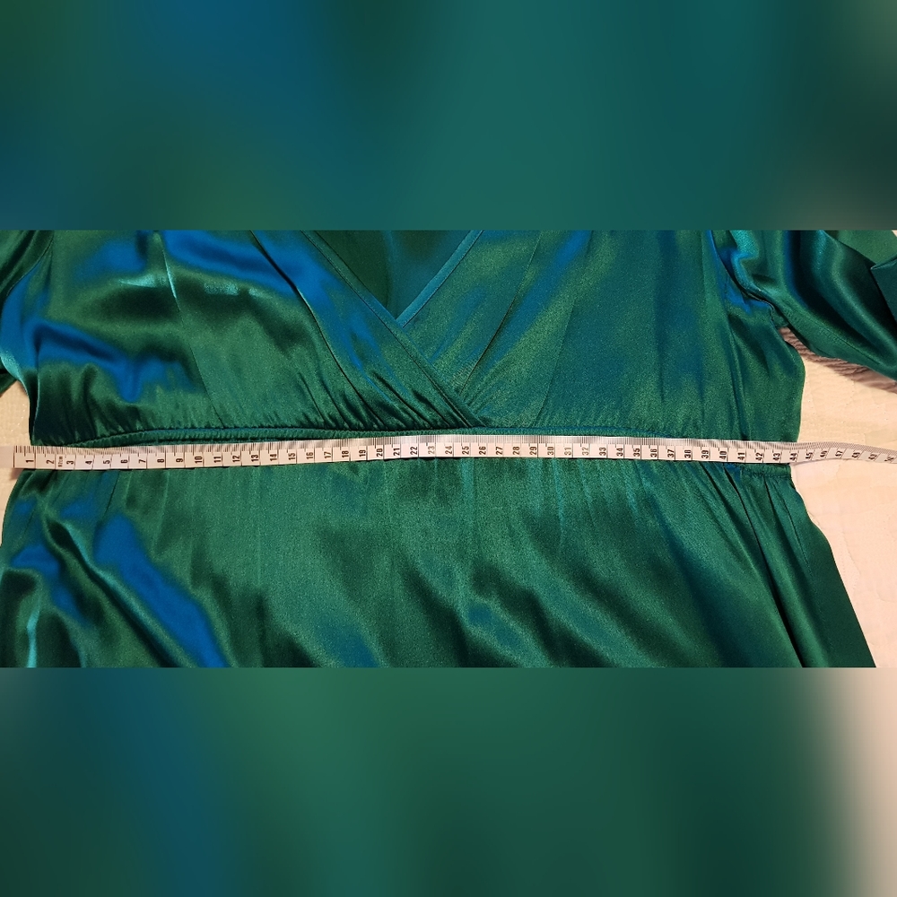 Emerald silk Ojay dress - Picture 8 of 11